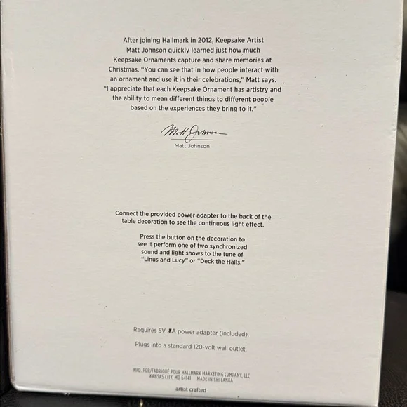 Hallmark Keepsake Snoopy Peanuts The Merriest House in Town tabletop decoration - Picture 4 of 6